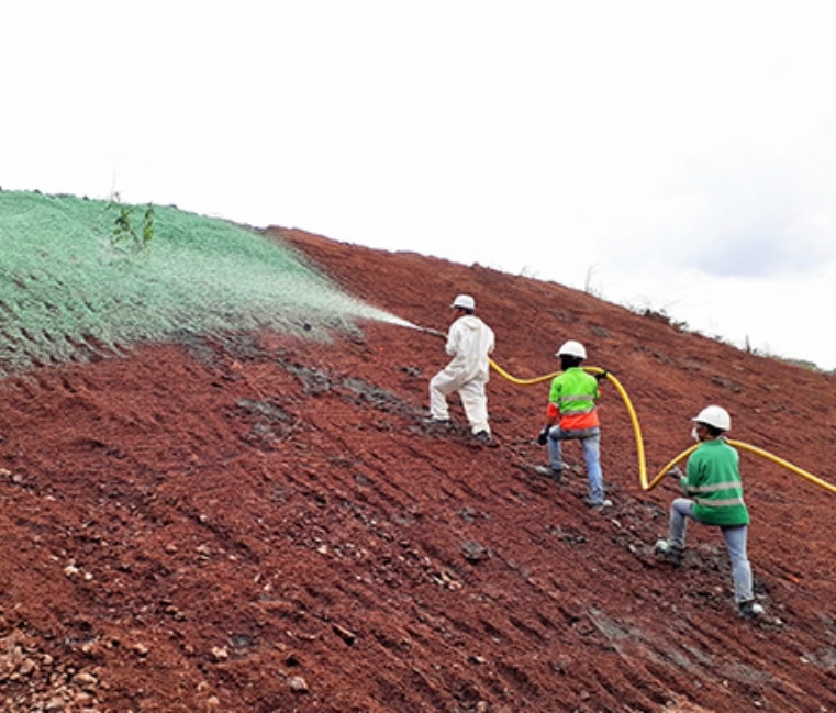 Chemical dust suppression system