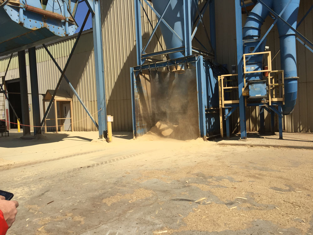 Dust suppression on truck dump at pulp and paper operation