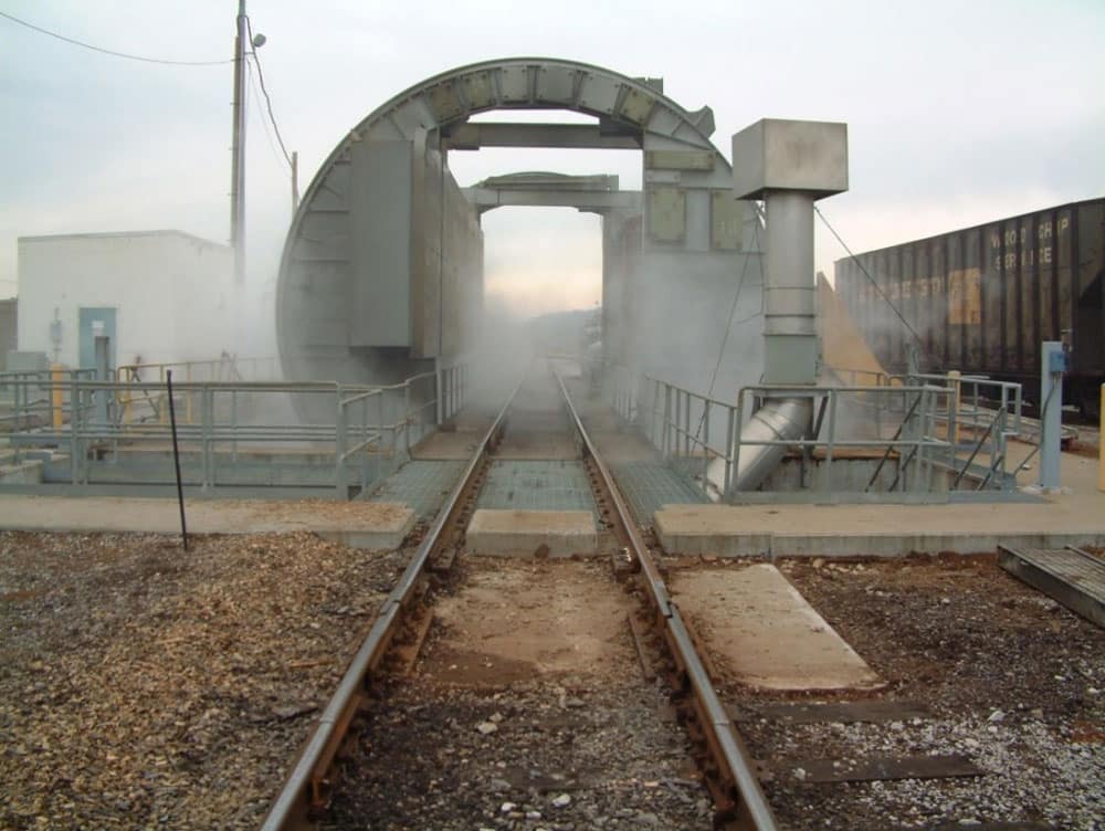 Dust suppression on rail loading at power generation operation